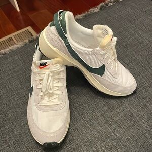 Women’s Nike. Size 8 1/2. Green and White.